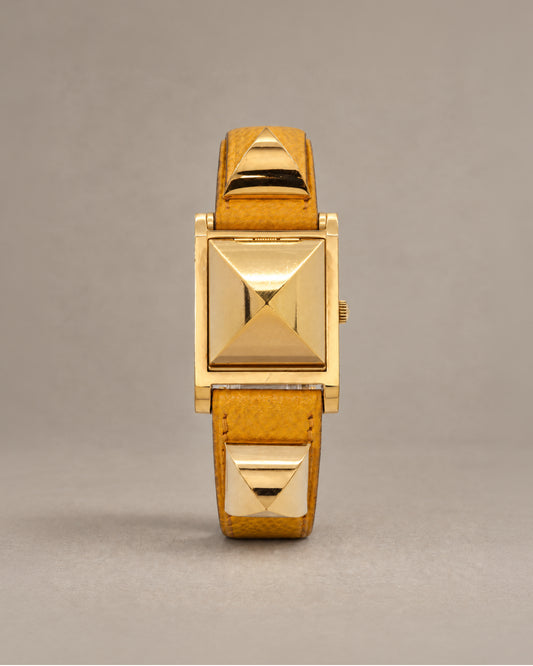 Hermès Médor — front view with cover closed
