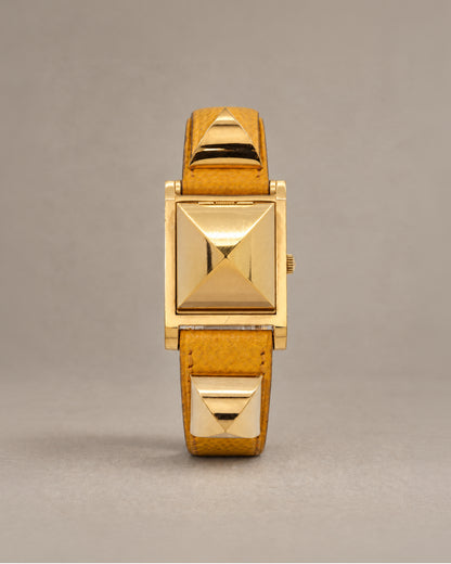 Hermès Médor — front view with cover closed