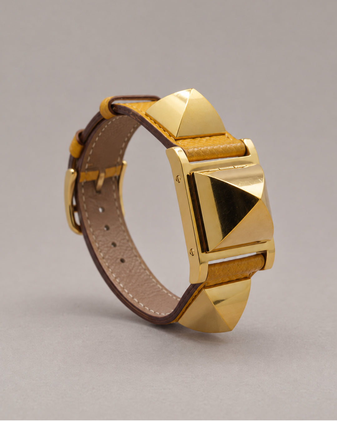 Hermès Médor — left angled view